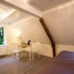 Bed & Breakfast De Vier Seizoenen 4*